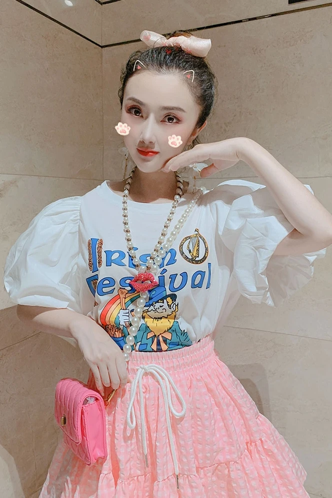 

2021 New Cute O-neck Letter Color Contrast T-shirt Sweet College Style Puff Sleeve Cartoon Printed Loose Top Slim Tee Female