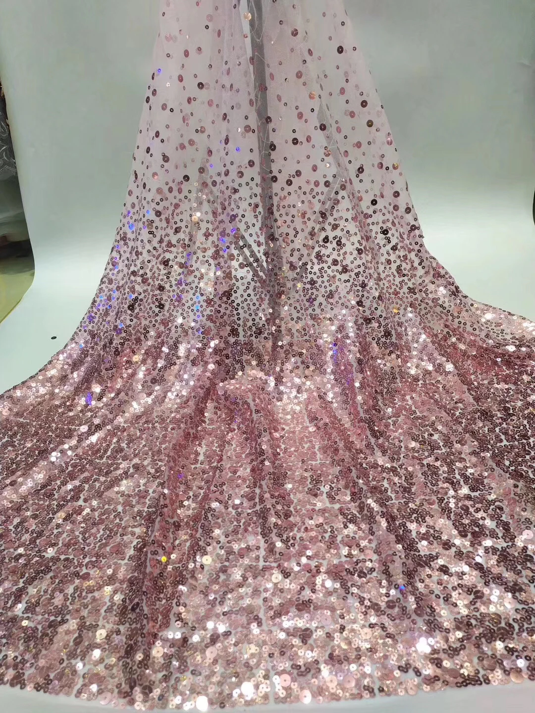 

Africa France sequined tulle lace fabric 2022 high quality lace embroidery women dress Nigeria lace fabric D36331