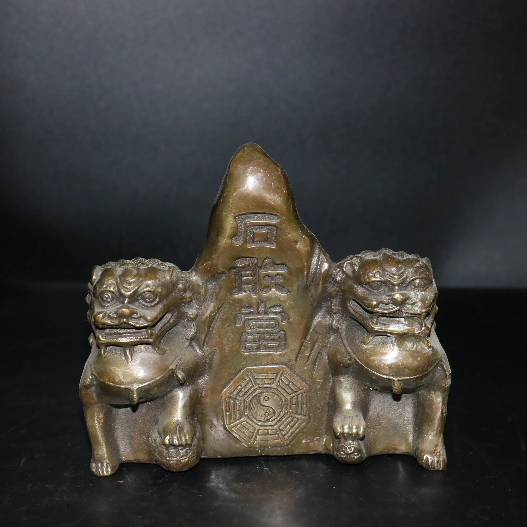 

Home Christmas Decorations Gifts,Chinese Collection,Old Copper Fu Foo Dog Sculpture/Feng Shui Lion Statue,Height 15 CM,Long 17CM
