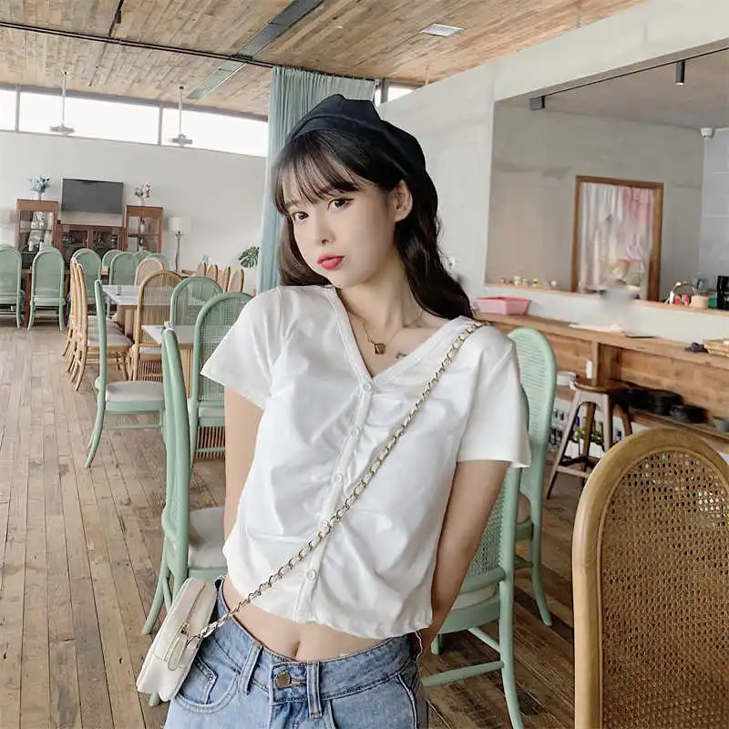 

Real Shot Slim Fit Slimming Sense of Design Niche Short T-shirt