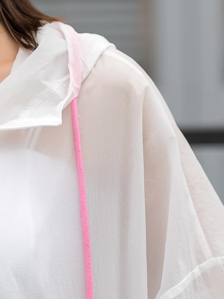 

Vefadisa White Patchwork Women Sunscreen Coat 2021 Summer Hooded Sunscreen Clothes Thin Casual Women Coat Plus Size QYF5410