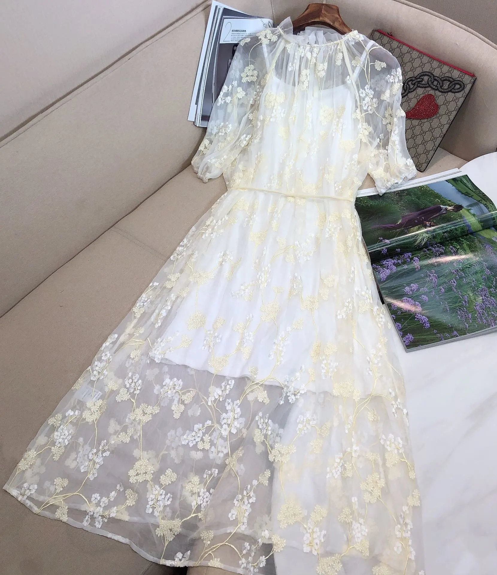 

2021 Seaside Resort Style Elegant Temperament Lace Embroidered Mulberry Silk Waist Long Sleeve Dress