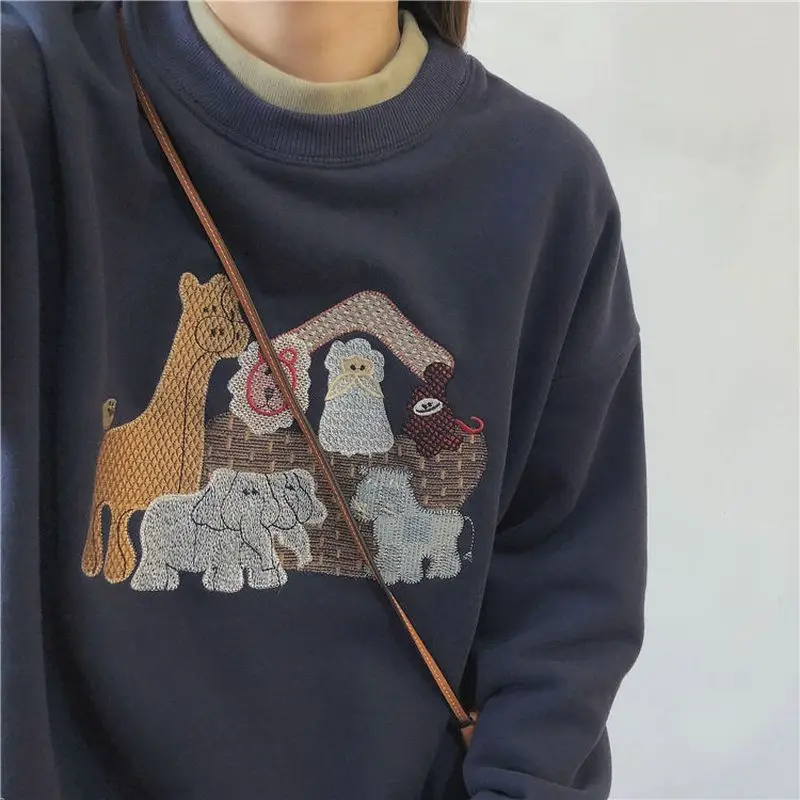 

Autumn winter sweatshirt Korean retro loose academy cartoon embroidery stitching double-layer collar thick o-neck pullover women