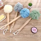 Щетка для ванны, Массажная щетка для душа с длинной деревянной ручкой, подвесная Мягкая сетчатая щетка для отшелушивания спины и ног, инструмент для ванной комнаты