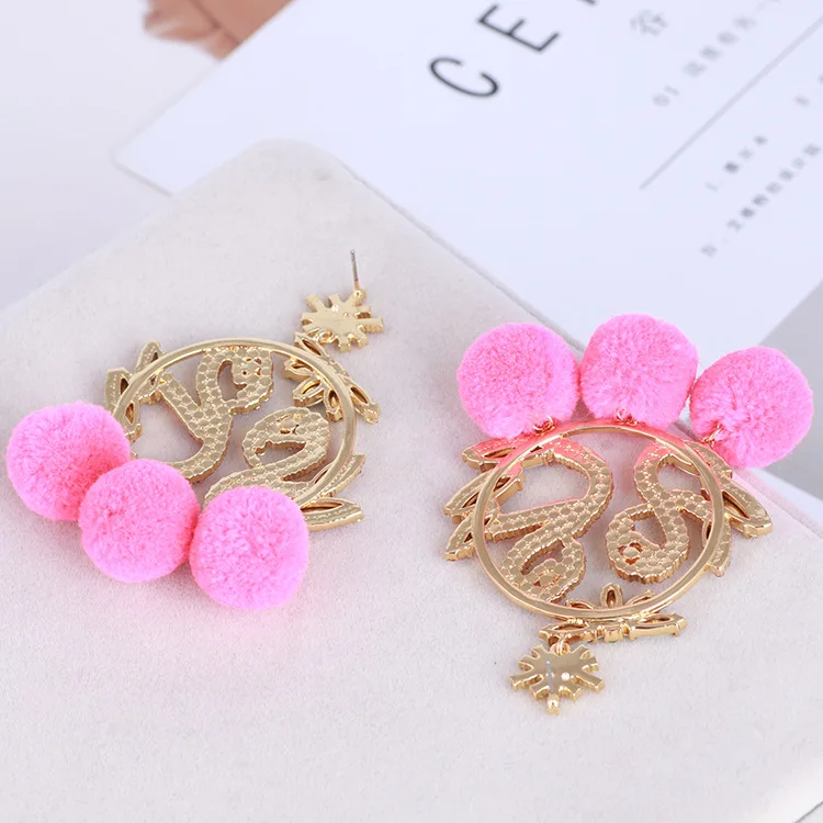

European and American Jewelry Full Diamond Lovers Bird Pink Plush Ball Snowflake High Profile and Generous Earrings for Women