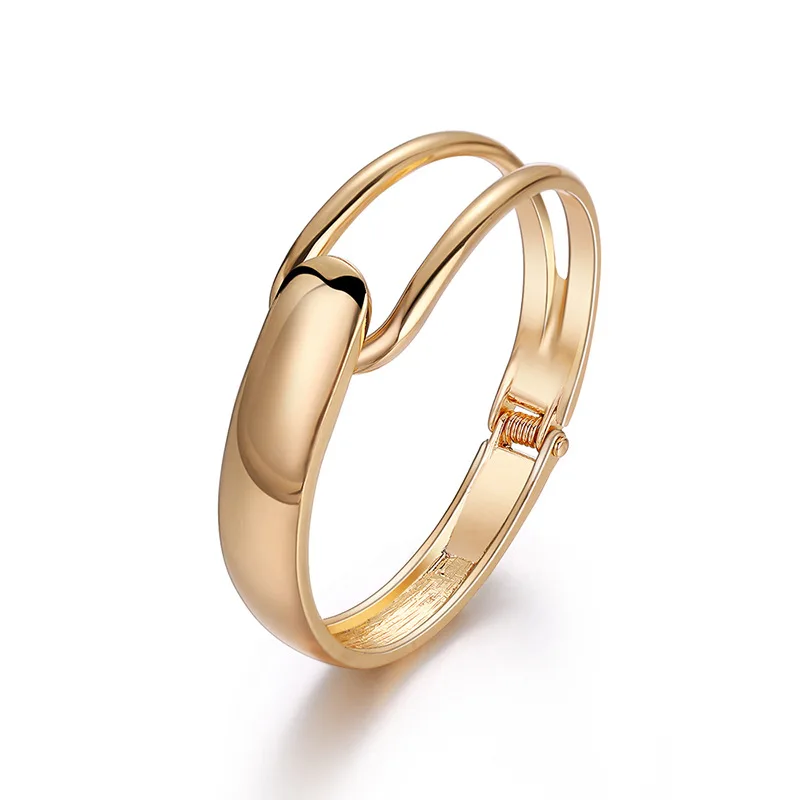 

2020 Fashion Gold Cuff Bracelets for Women Stainless Steel Bracelets Bangle Vintage Hollow Cuff Bracelet Jewelry Accessories