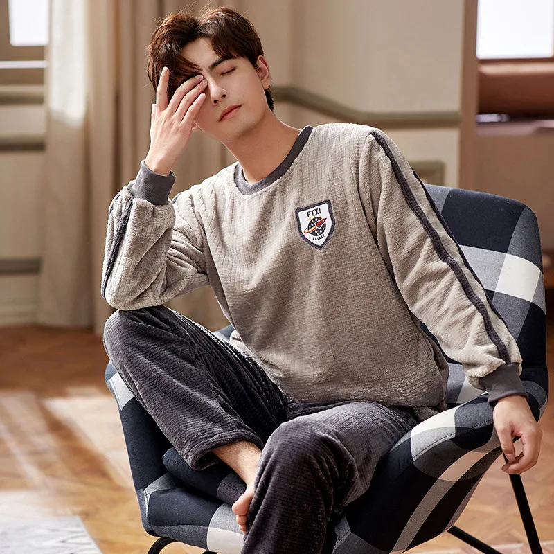 Regular Men's Pajamas Set 2021 Winter Long Sleeve Casual Homewear Coral Fleece Warm and Breathable