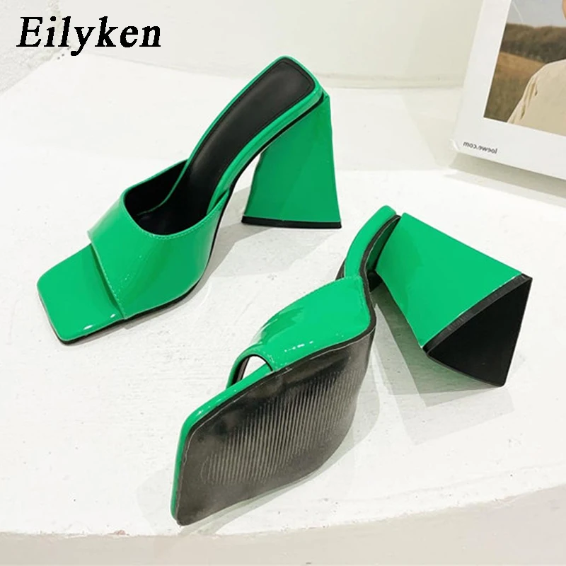 Eilyken/летние тапочки на толстом каблуке оранжевого и черного цвета с треугольным