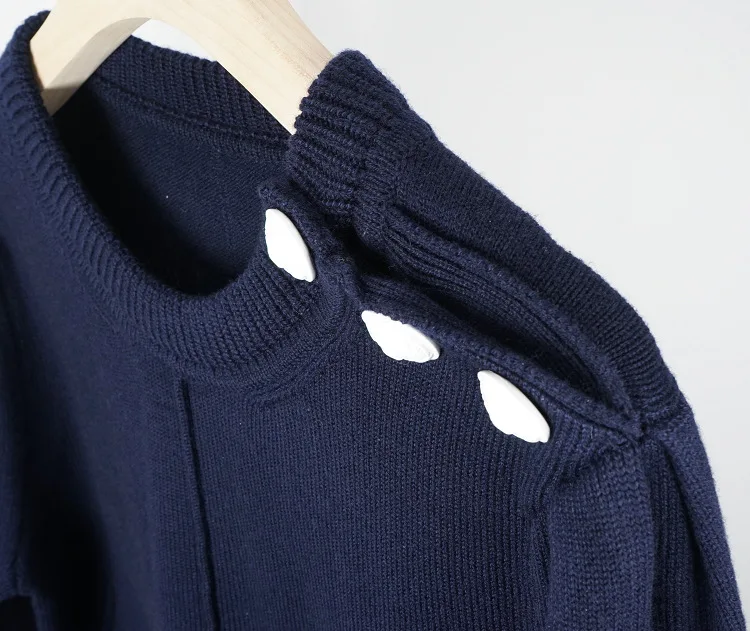 

Dress Simple Women Thin Shoulder White Button Loose Fit Casual Wool Dress