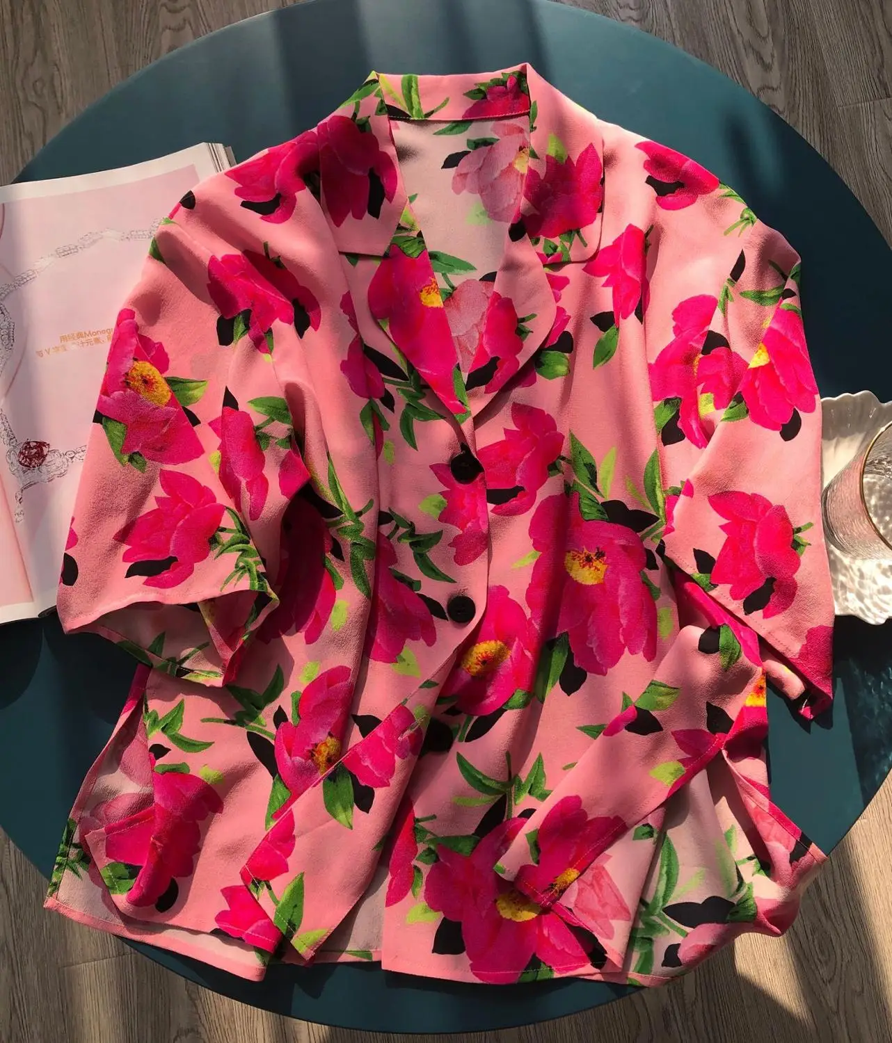 

100% Silk Floral Print Vintage Blouse Women Short Sleeve Notched Collar Shirt