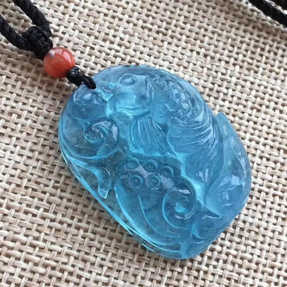 Подвеска из натурального синего цвета со льдом и прозрачной бусиной женская