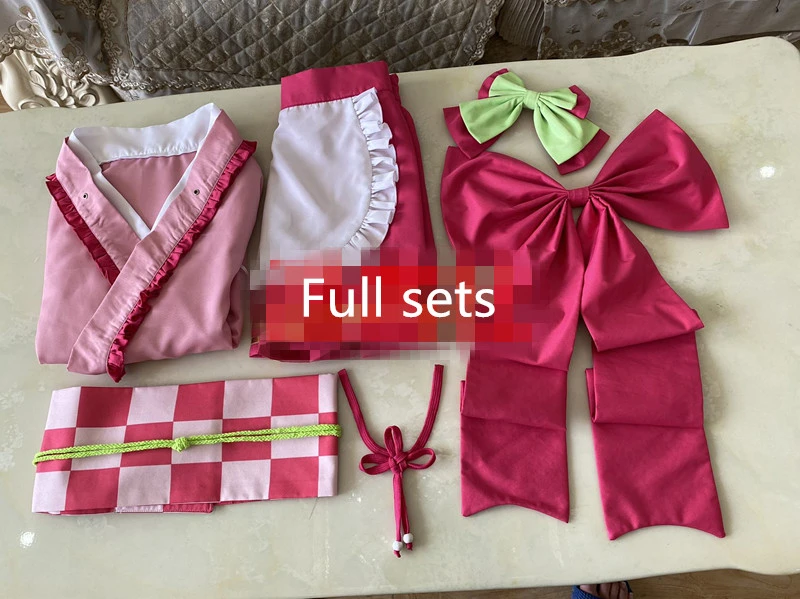 

Costumes & Accessories