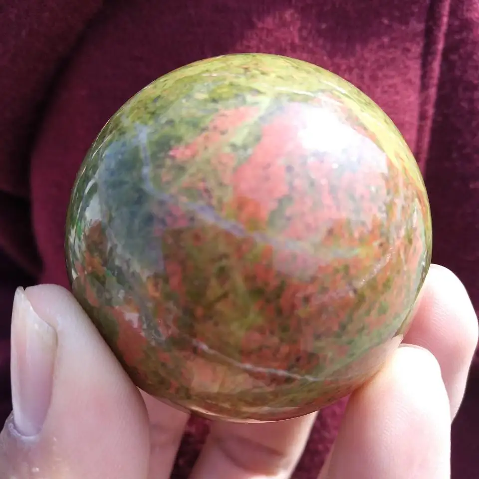 Шарики из натурального драгоценного камня 50 мм полированная кристаллическая