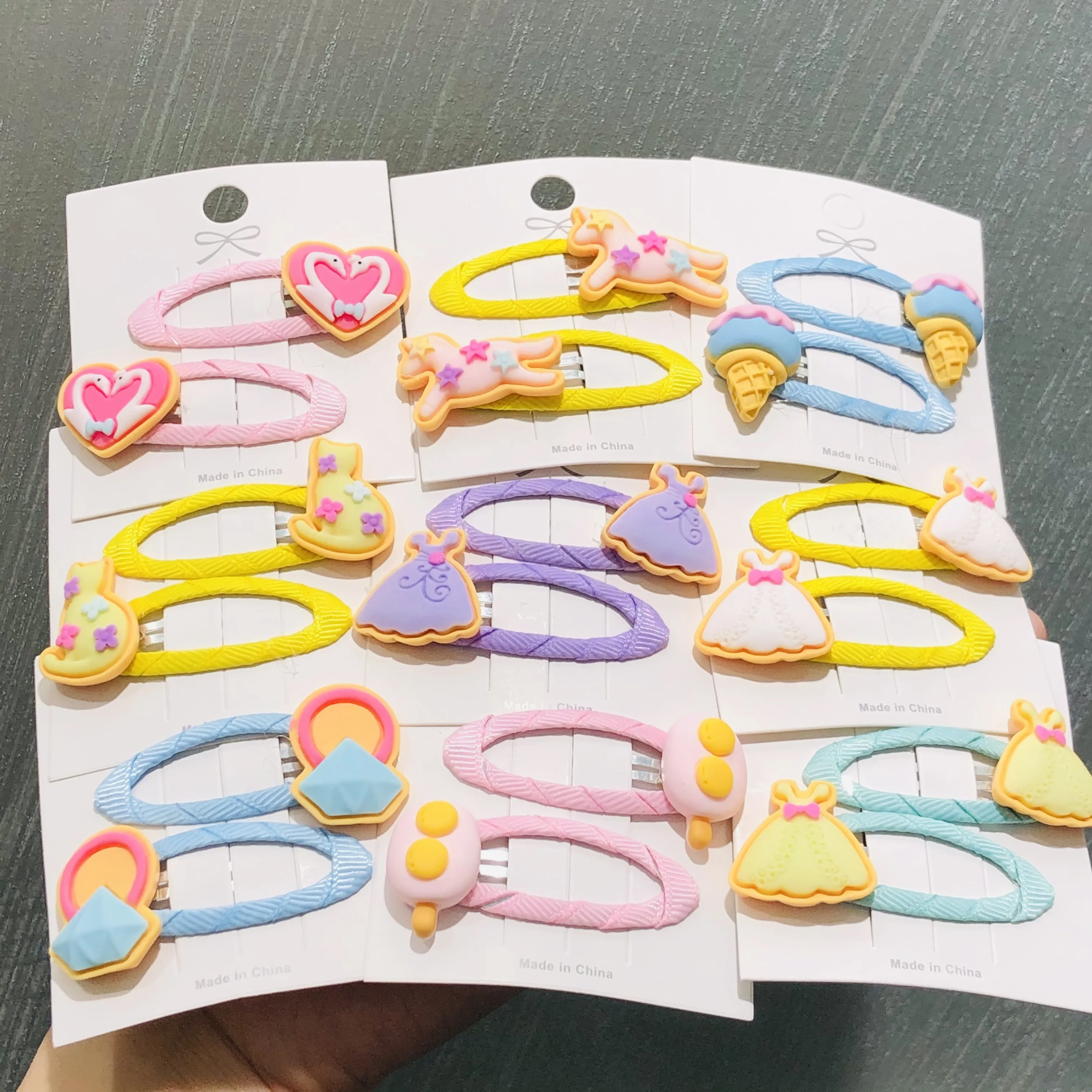 

2 шт./комплект, детские заколки для волос с юбкой