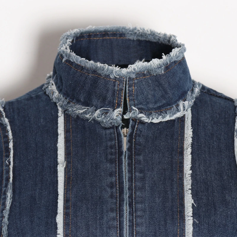 Широкие джинсовые комбинезоны женские со стоячим воротником потертые края