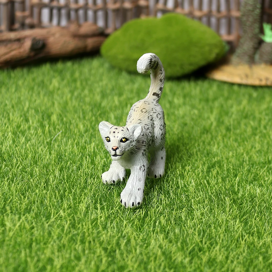 

Simulation plastic Wildlife Snow Leopard Hand Painting animal model figure Decoration educational toy figurine Gift For Kids