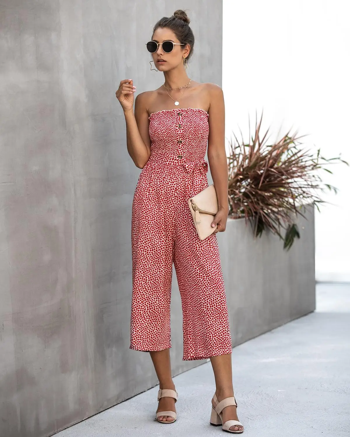 

Женский пляжный комбинезон с открытыми плечами, без бретелек