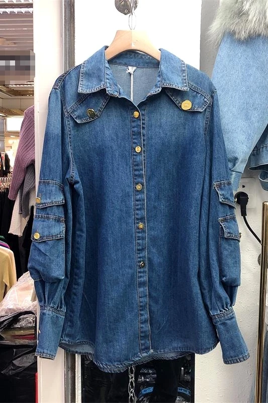 

Spring 2021 Retro Distressed Simple Loose Denim Shirt Single Breasted Buttons Decoration Blue Denim Jacket Women