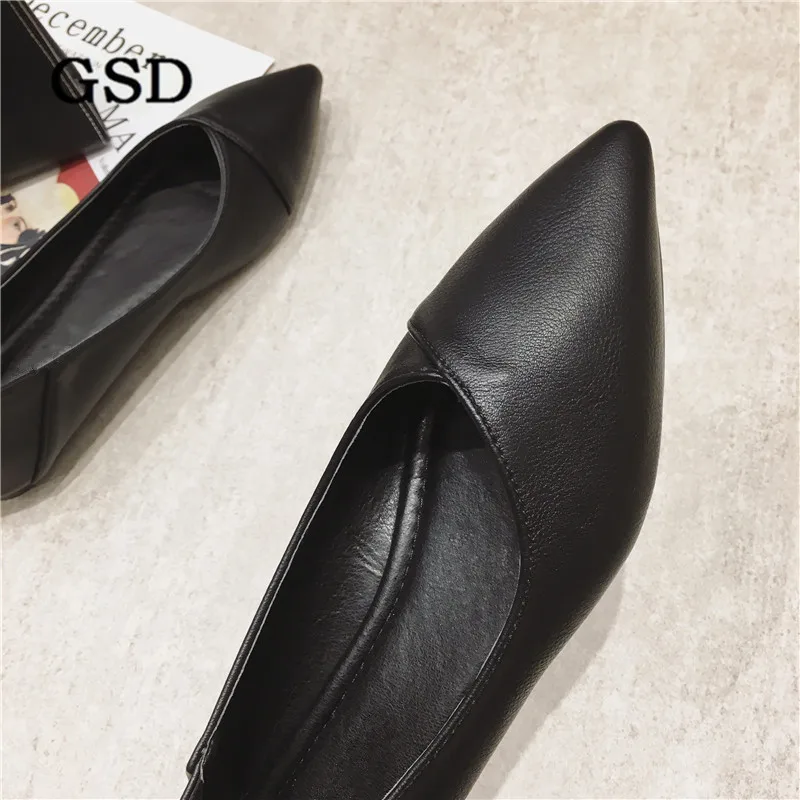 Лоферы женские с острым носком туфли лодочки на плоской подошве без застежки