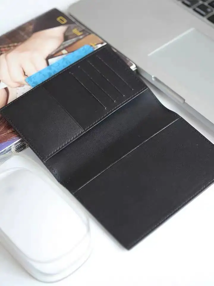 

New Korean Fashion Leather Passport Book High Quality Passport Holder Multi-Card Slot Luxury Brand Card Holder