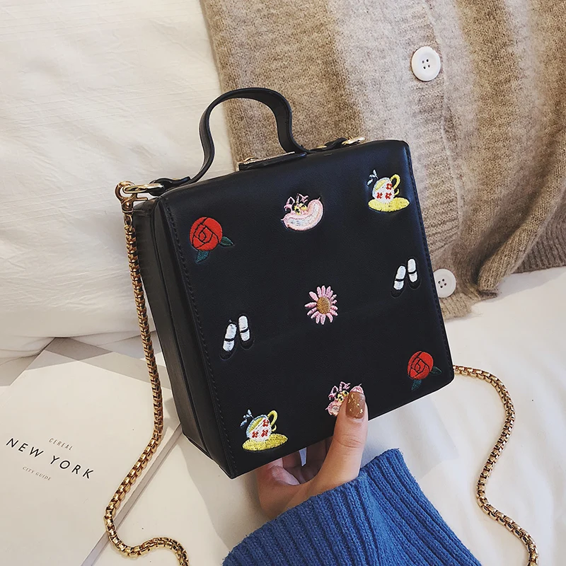 Женские кошельки и сумочки из искусственной кожи с вышитым рисунком мультфильма