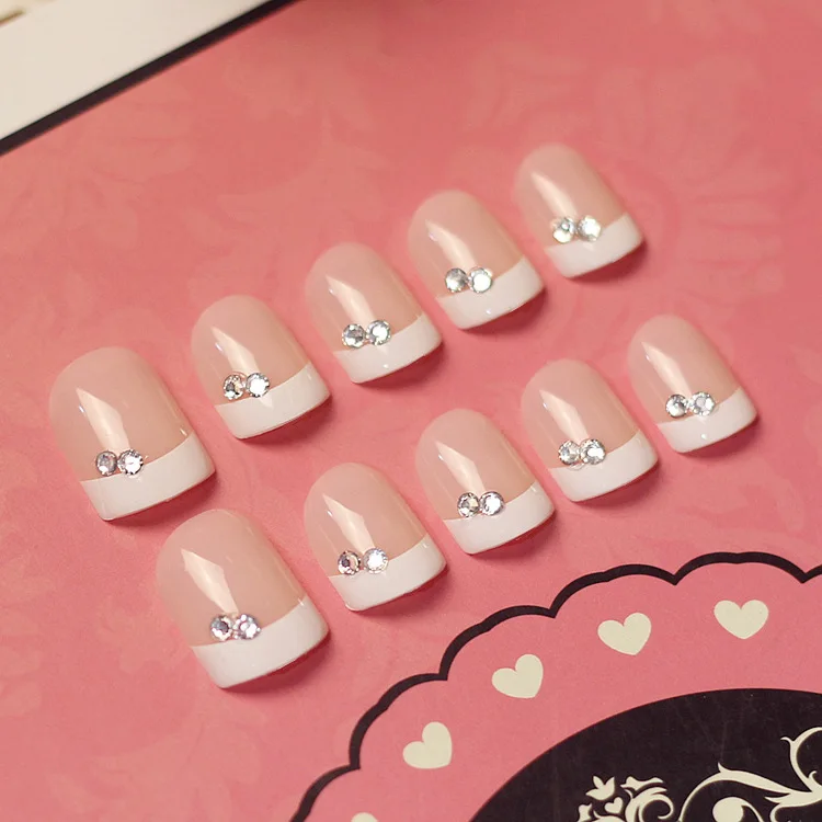 24 шт. Красота светильник белого цвета с короткими французский накладные ногти