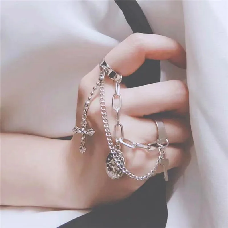 

HMES Fashion Classic Party Ladies Ring Minimalist Hip-Hop Ring Set Cross Butterfly Chain Ring Gift