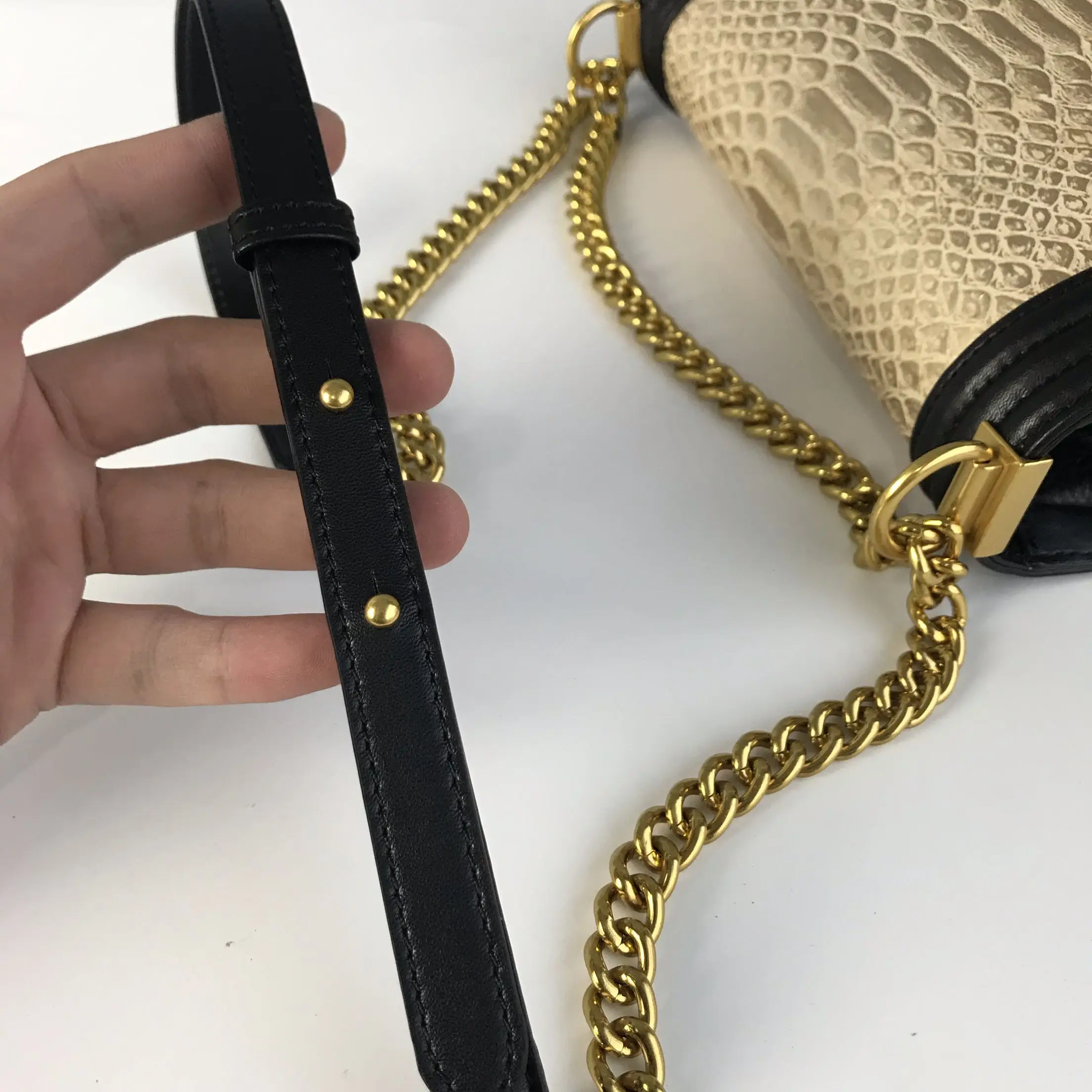 

New Fashion Sheepskin Crossbody Bags for Women Genuine Leather Shoulder Bag Luxury Designer Chains Women Mini Messenger Bag