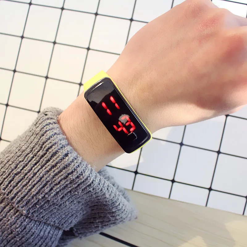 Детские часы светодиодные спортивные женские силиконовые электронные цифровые