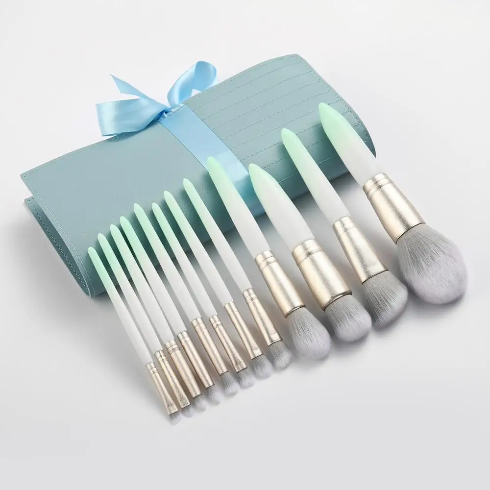XINYAN Green Makeup Brushes Set Eyebrow Foundation Blush Brush Powder Blending Makeup Brush Set Cosmetics Beauty Tools 12pcs