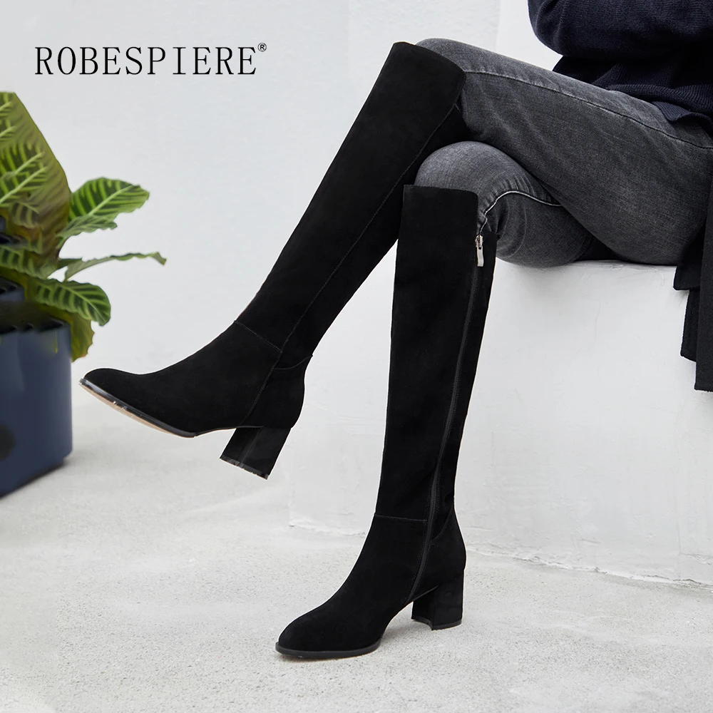 ROBESPIERE; женские сапоги до колена; Высококачественная обувь из коровьей замши на высоком квадратном каблуке; модные теплые плюшевые зимние сапоги на молнии для девушек; B63