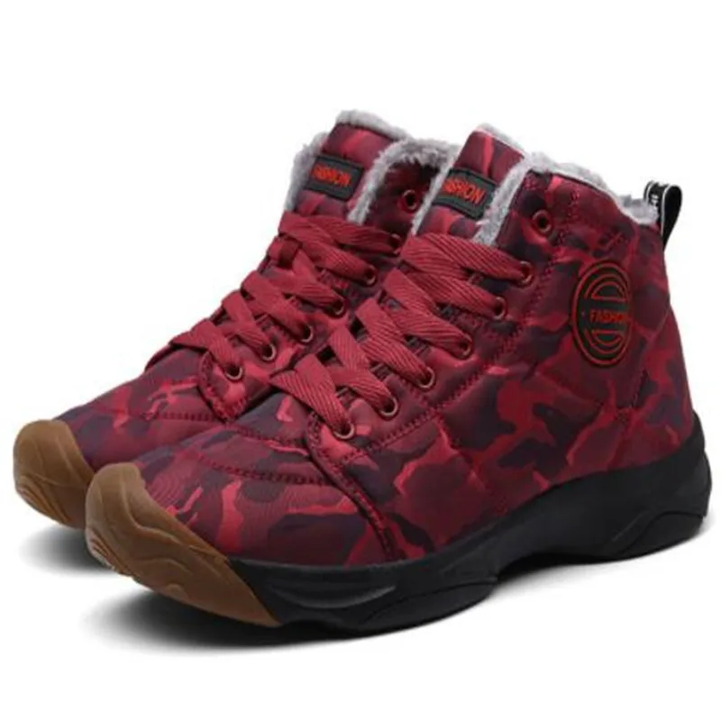 

New men boots camouflage warm and comfortable light breathable casual shoes sneaker wear non-slip design fashion men boots