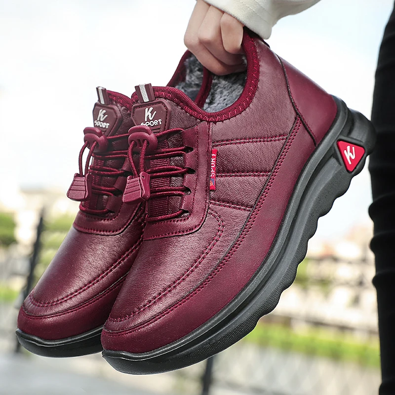 

Winter Women's Snow Boots Plush Leather Couple Shoes Light Non-slip Warm Cotton Sneakers Middle-aged Female Sports Shoes