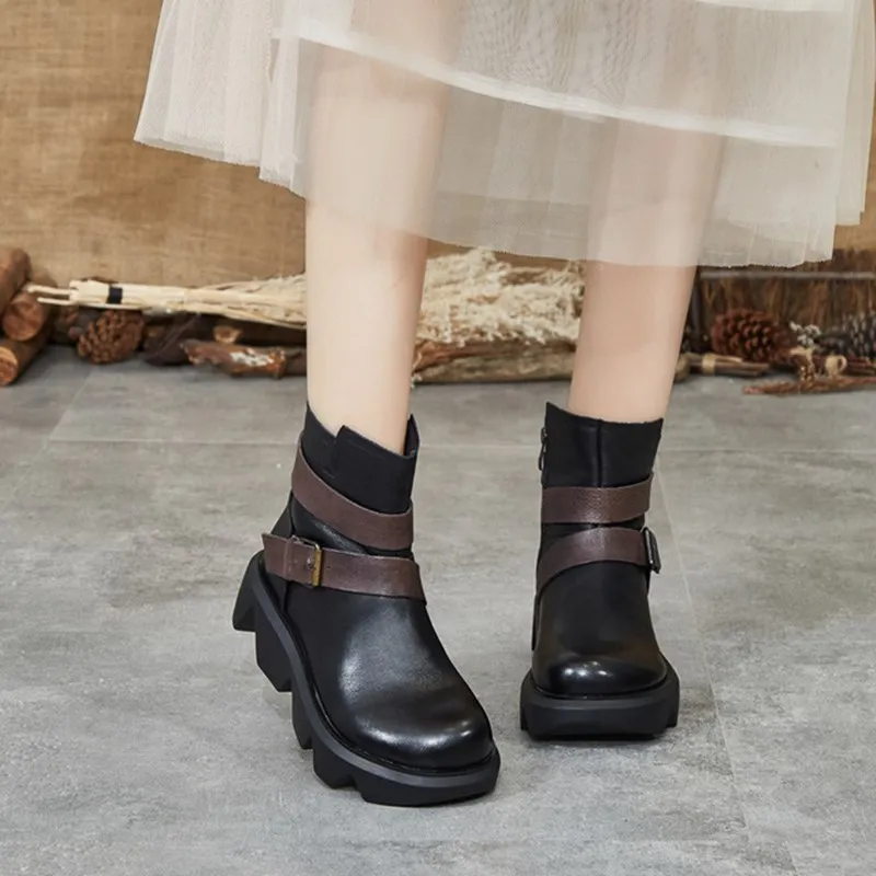 Женские кожаные ботинки на мягкой подошве удобные короткие толстой модные