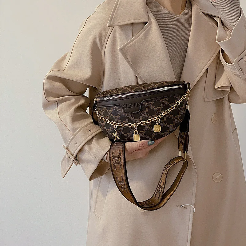 

Chain Broadband Crossbody Chest Bag Women Diagonal Cross All-match Trendy Casual All-match High-end Saddle Bag