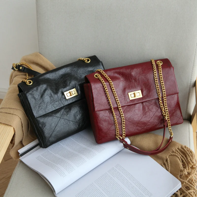 Женская сумка-конверт через плечо из натуральной кожи с цепочкой | Багаж и сумки