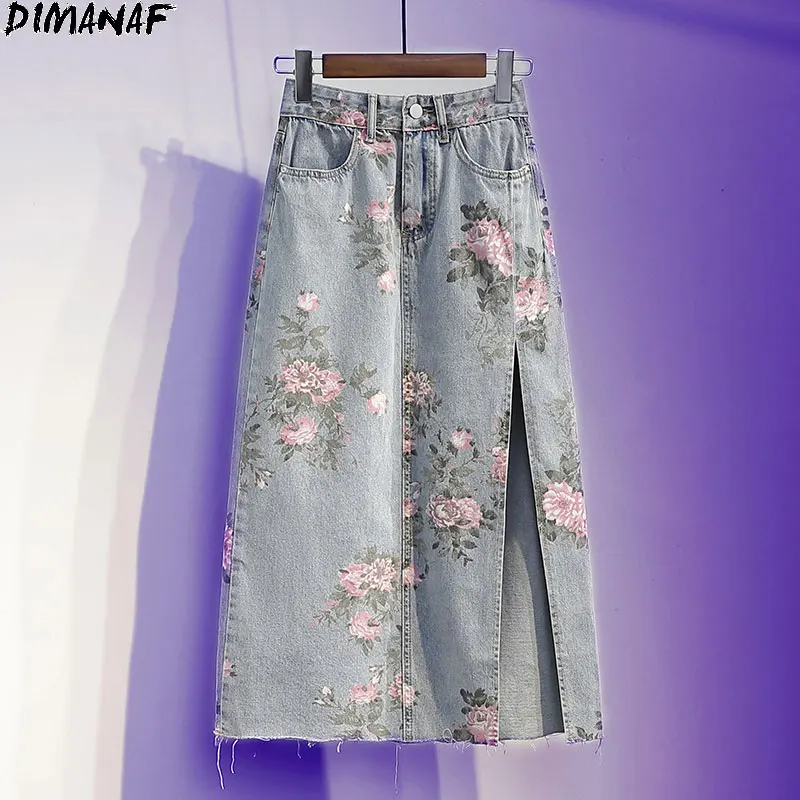 

Женская джинсовая юбка DIMANAF, базовая эластичная юбка оверсайз с цветочным принтом и разрезом, юбка с высокой талией и вышивкой, размеры до 5XL