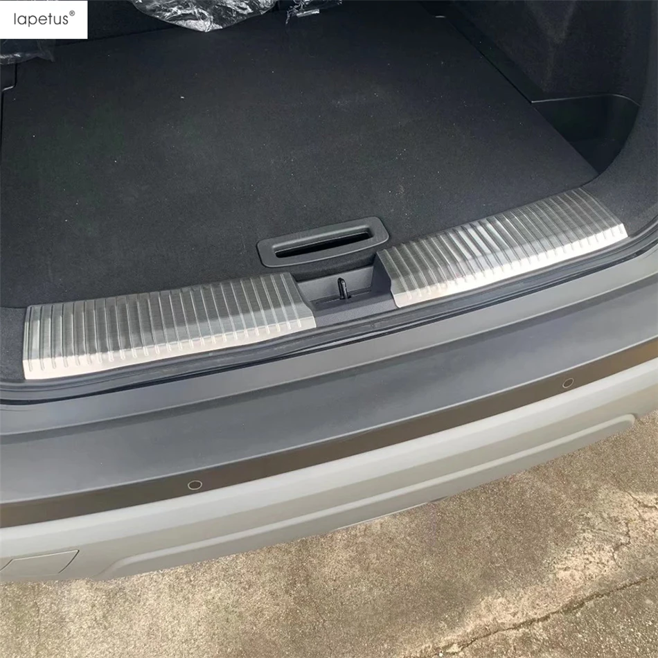 Защитная панель на порог заднего бампера для Nissan X-Trail X Trail / Rogue T33 2021 - 2024