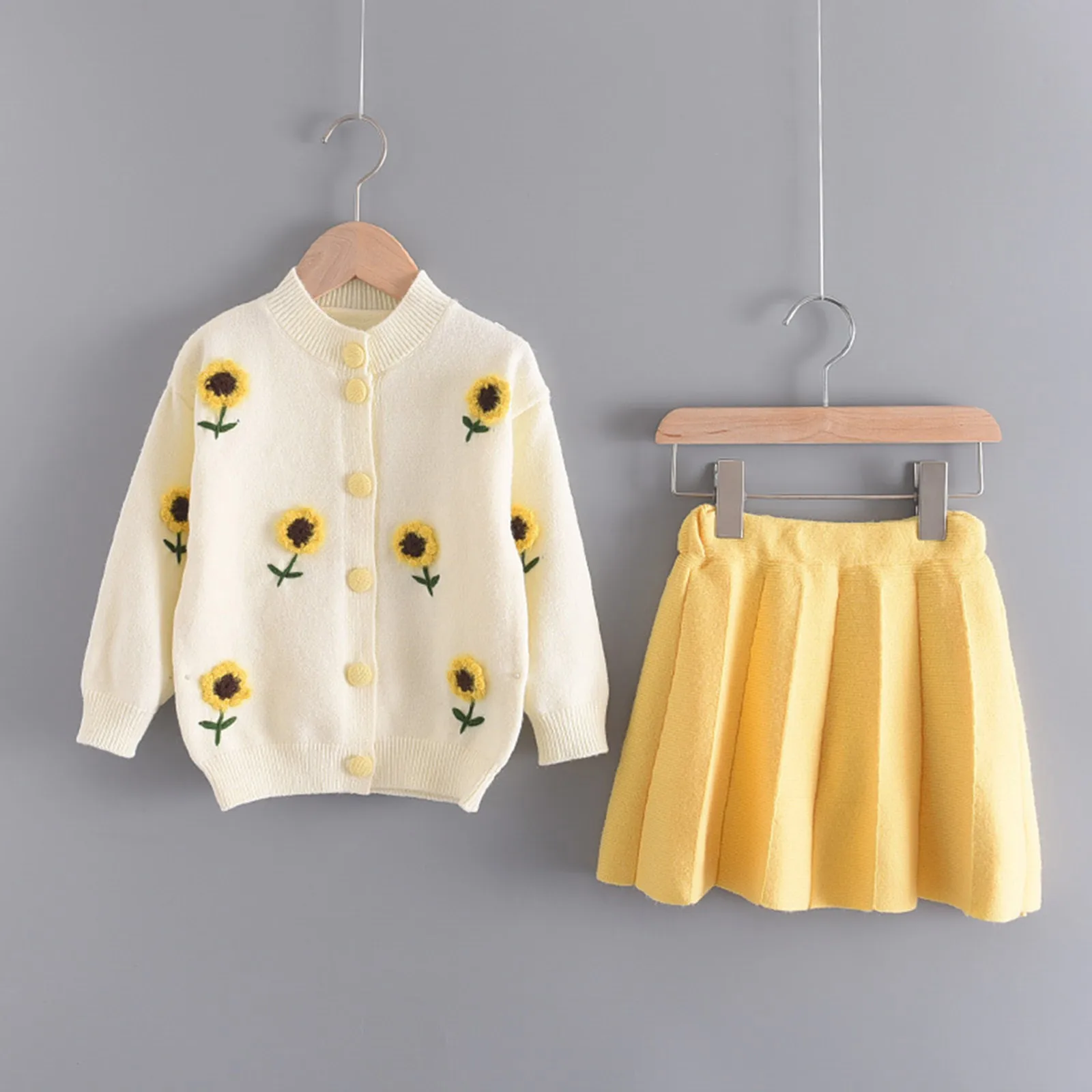 

SZYADEOU Toddler Children Baby Girls Set Floral Knitted Buttons Sweater Pullover Coats Skirt Suit For 1-6 Years
