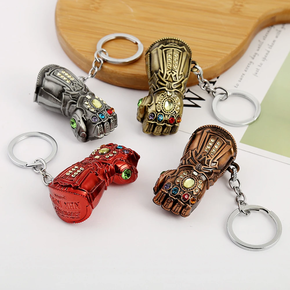 _ Металлические перчатки модели игрушки танос Косплей экшн-фигурки кулон | Спорт