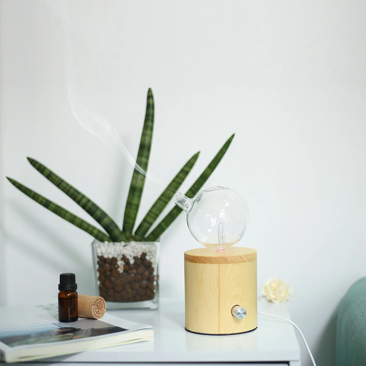 

50ML Waterless Nebulizing Essential Oil Diffuser Bamboo Base Glass Aromatherapy Air Humidifier with Colorful Light Home Office