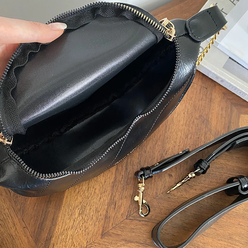 

[EAM] Women New Small Luxury Quality Chains Pu Leather Personality Cute All-match Waist&chest Bag Fashion Tide 2021 18A3047