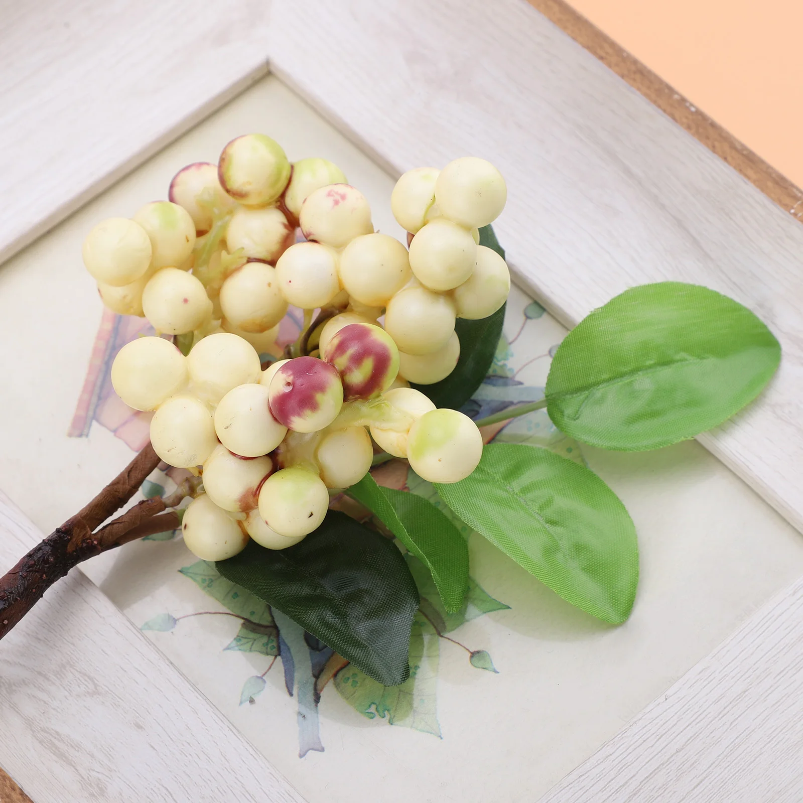 Искусственные ветки ягод настоящие на ощупь искусственные цветы 22 см Декор для