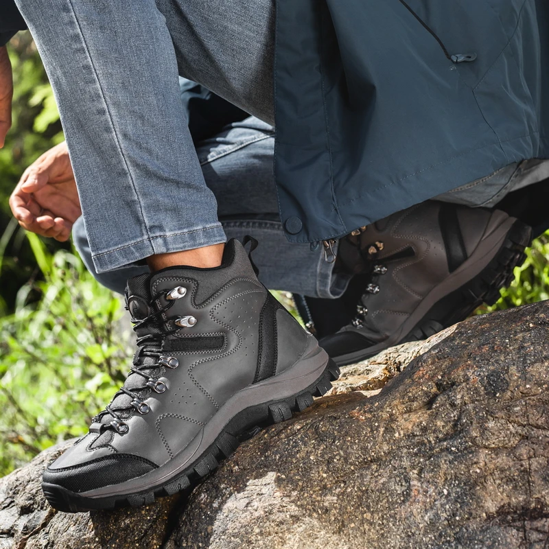 

Men Casual Shoes Black Casual Shoes Men Boots Outdoor Footwear 2020 New Breathable Man Fashion Mens Sneakers Shoe Leather Male
