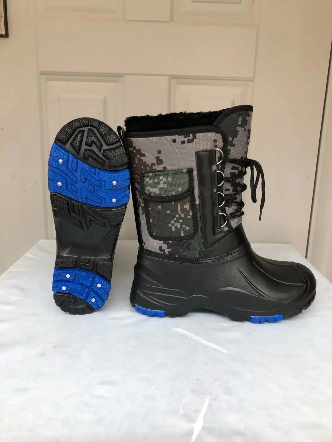 

Thicken Fleece Warm Waterproof Fishing Snow Boots with Steel Nail Winter Men Outdoor Skiing Hiking Botas for Male Non-slip Shoes