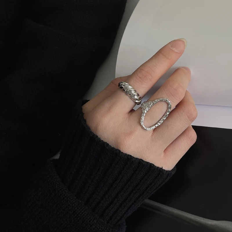 Серебристые медные Асимметричные пустотелые выпуклые кольца-Багет с изменяемым