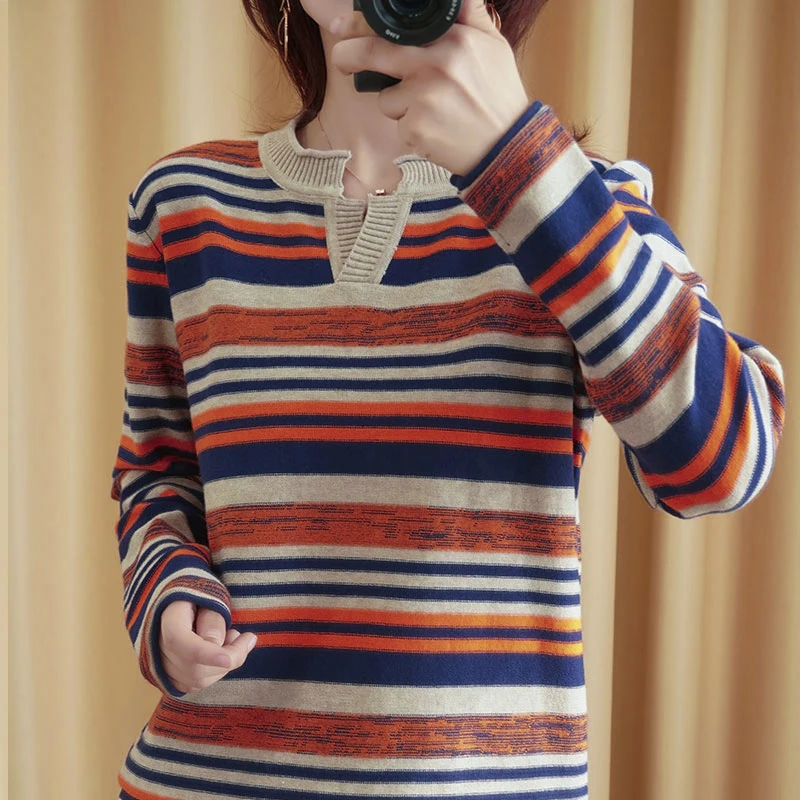 Navy Blue Stripes Женский свитер в полоску GCAROL, вязаный разноцветный джемпер с V-образным вырезом, трикотажный пуловер большого размера, джемпер радужного цвета размера 2XL для осени и зимы - Цвет: Navy Blue Stripes