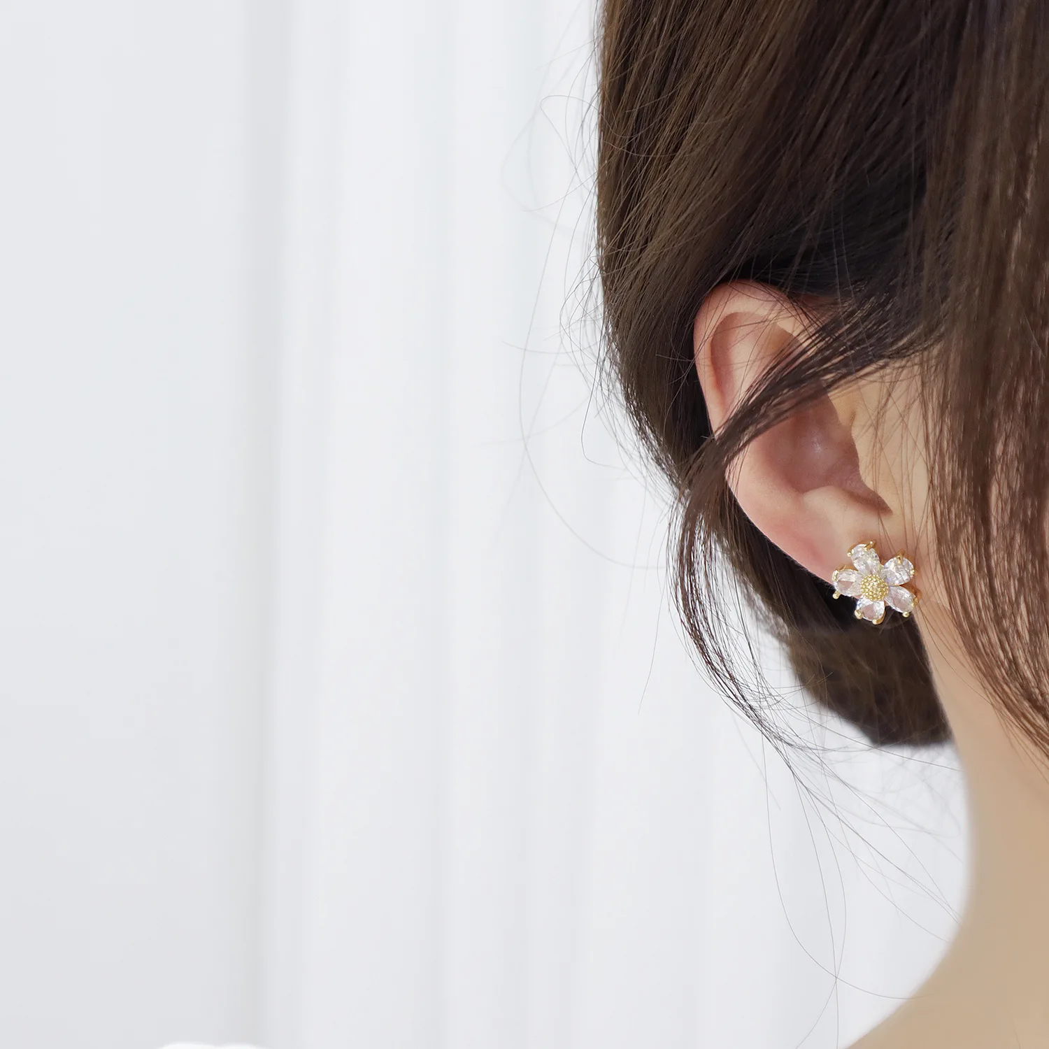 

High Quality 14K Real Gold S925 Silver Needle Delicate Flowers Stud Earrings for Women Cubic Zircon ZC Earrings