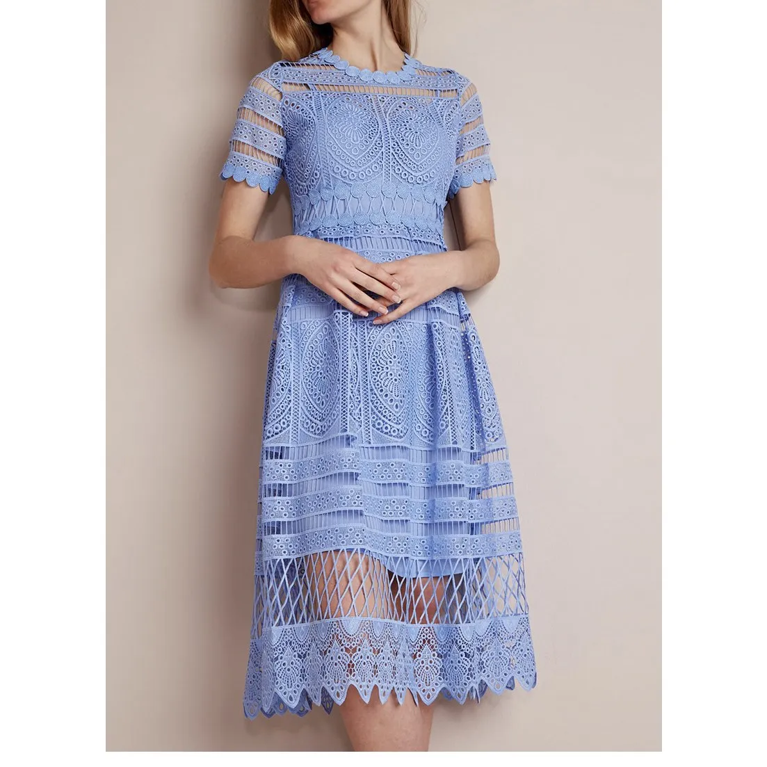 Женское кружевное платье в стиле пэчворк винтажное средней длины трапециевидной