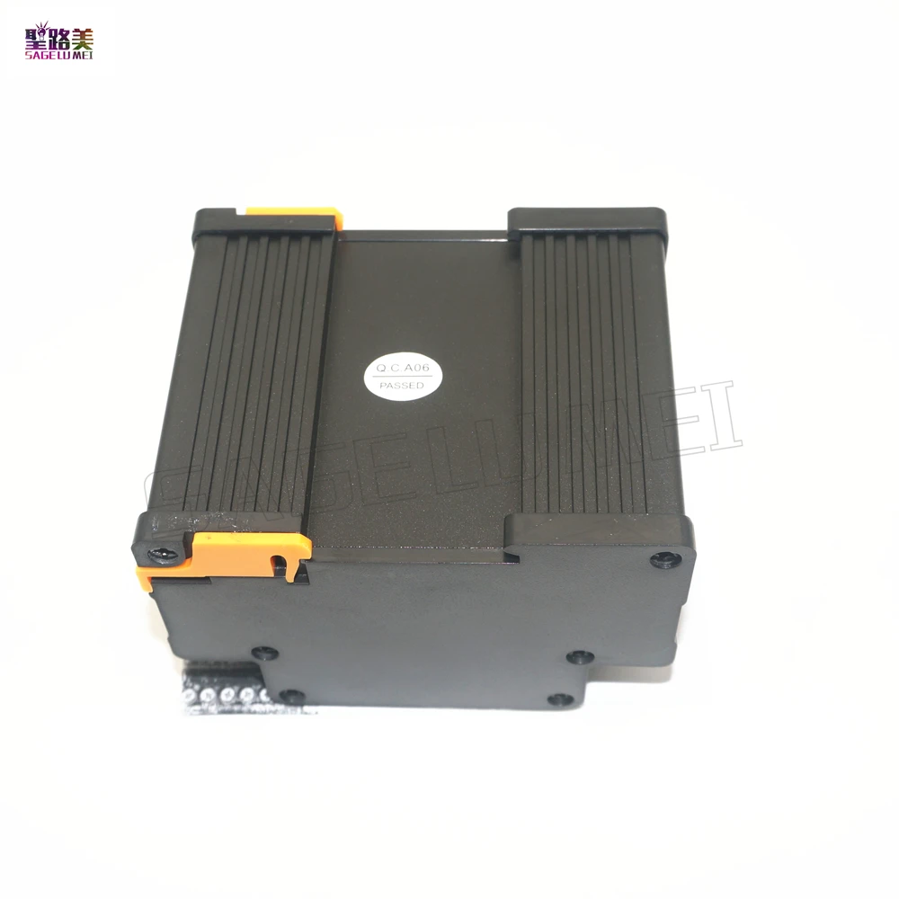 Контроллер яркости DMX302 для светодиодных пансветильник трехканальный выходной